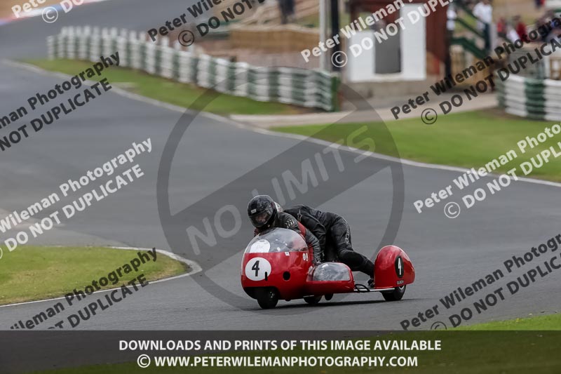 Vintage motorcycle club;eventdigitalimages;mallory park;mallory park trackday photographs;no limits trackdays;peter wileman photography;trackday digital images;trackday photos;vmcc festival 1000 bikes photographs